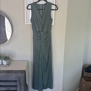 Pretty Graden Elegant Green Sleeveless Dress